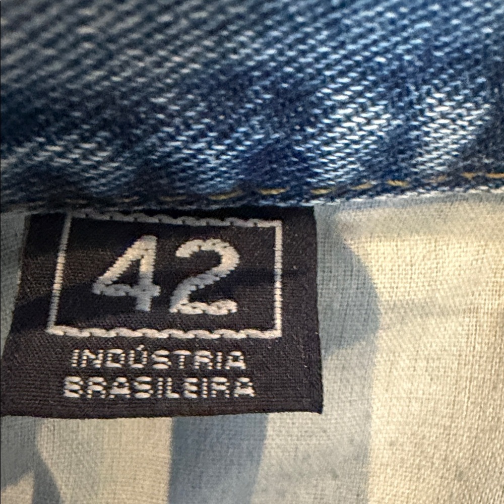 Elegant Blue Women's Flare Jeans with Black Embroidery - Picture 5 of 5